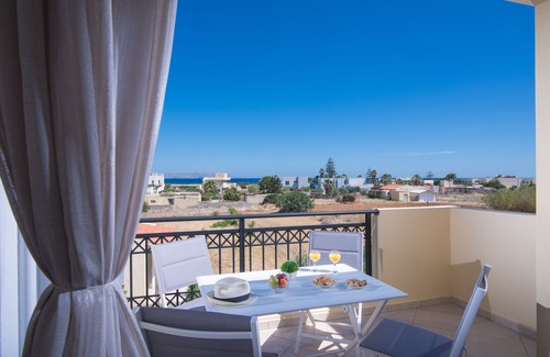 Gournai Apartment | Casa Di Mario 50m by the sea