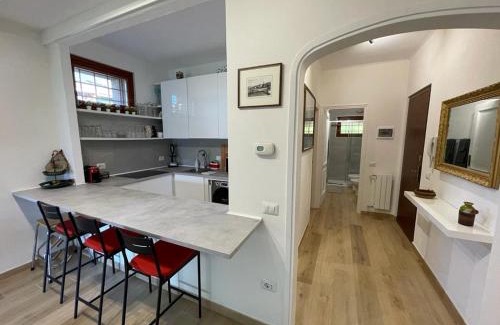 Porto Valtravaglia Apartment | Casa di Paolino