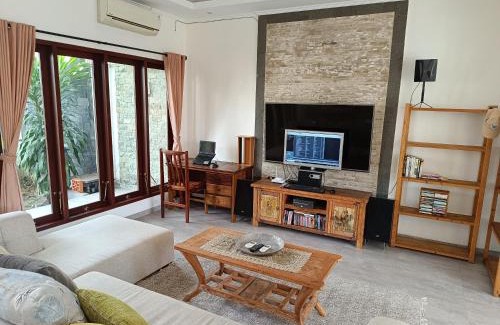 Taman Griya Villa | Casa Dijaweqo