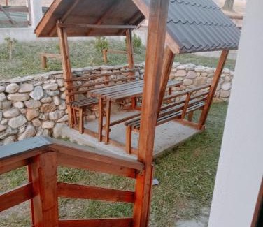 Isverna House | Casa din Deal Isverna Mehedinți