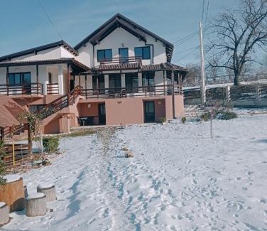 Isverna House | Casa din Deal Isverna Mehedinți