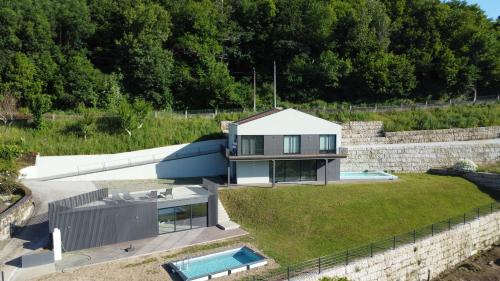Vila House | Casa do Barbeiro - View of the River Minho