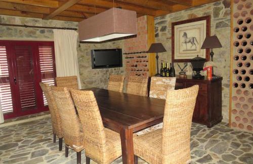 Montes da Senhora House | Casa do Chão Redondo