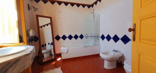 Tourais House | Casa do Fundo - Sustainable & Ecotourism