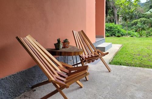 Lumiar House | Casa do Ipê - Hospedagem