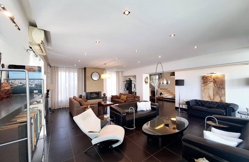 Estoi Villa | CASA DO LAGO, Charming,spacious Villa, with endless pool,& surrounded with lakes