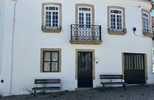 Sarzedas House | Casa do Largo - Exclusive Retreat - Patio & Pool