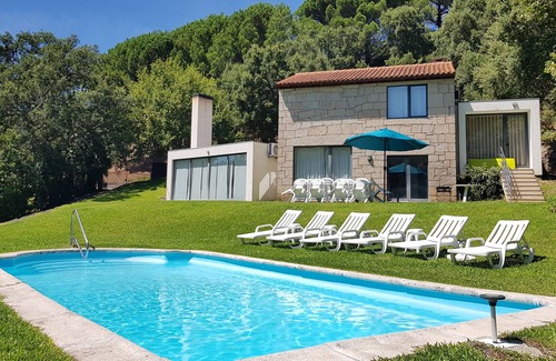 Pacos de Gaiolo House | CASA DO LAVADOURO, overlooking the Douro River!