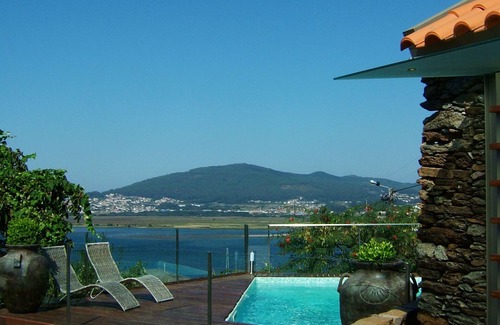 Seixas House | Casa do Monte' - Pool Villa - River and Sea View - 5 bedrooms - sleeps 8