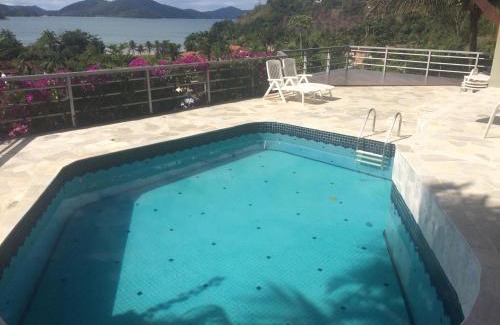 Ubatuba House | Casa do Morro - Avenida Uniflora