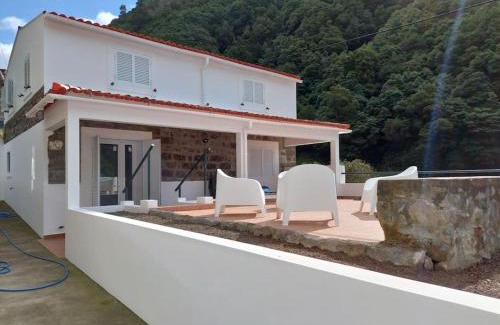 Faial Da Terra House | Casa do sanguinho
