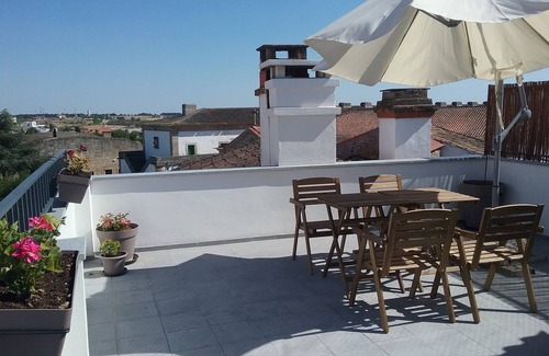 Almeida House | Casa do Ti Messias, an open door in the historic center of the Almeida fortress