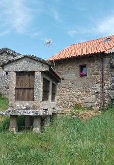 Maus de Salas House | Casa do Xurés