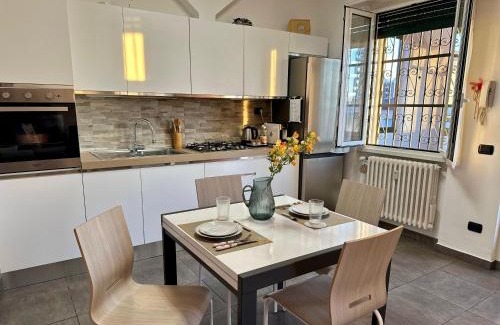 Isola del Bosco - Delle Corti Apartment | Casa dolce casa - Metro