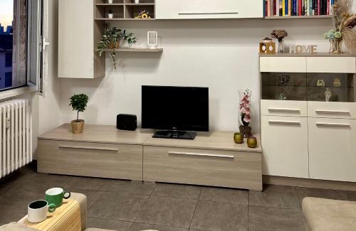 Isola del Bosco - Delle Corti Apartment | Casa dolce casa - Metro