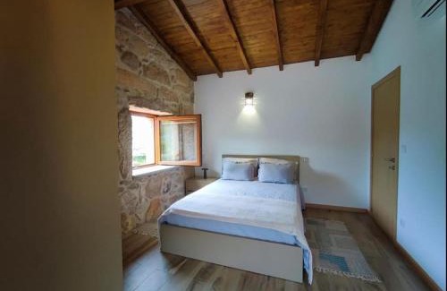 Moncao House | Casa doNegrinho com Piscina