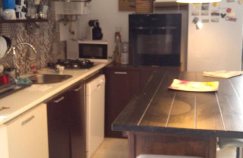 Villaggio degli Sposi Apartment | CASA DORI 6 beds, kitchen, 2 bathrooms, terrace. Great location, also for companies