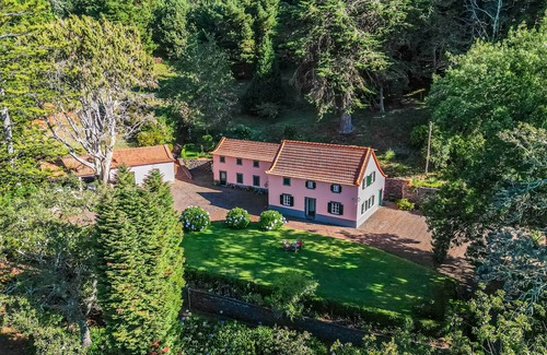 Camacha Cottage | CASA DOS CASTANHEIROS - Charming countryside Cottage