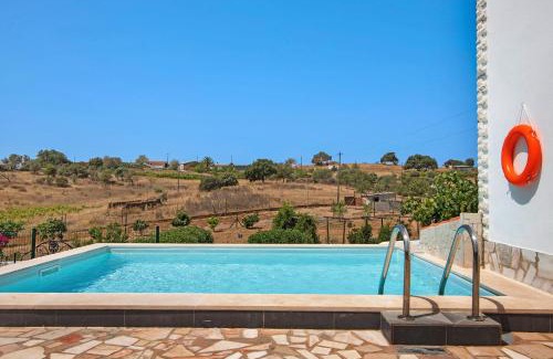Martim Longo Villa | Casa dos Jotas