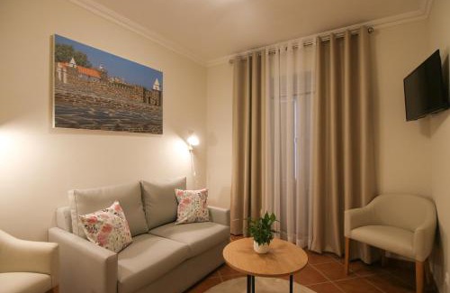 Mourao House | Casa dos Lacerdas