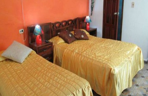 Cienfuegos House | Casa Dr Claudio & Lliana