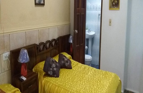 Cienfuegos House | Casa Dr Claudio & Lliana