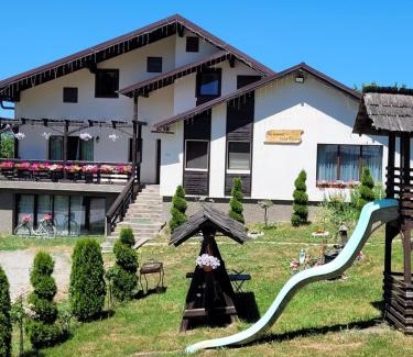 Sighetu Marmatiei Cabin | Casa Dunca