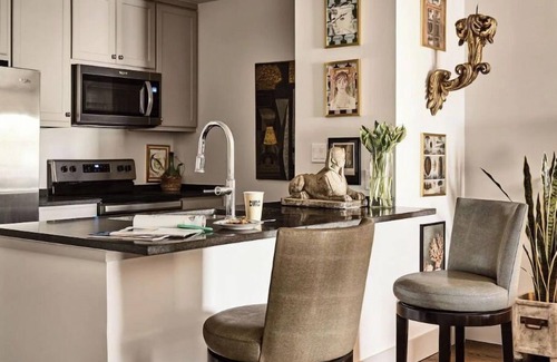 Vickery Place House | Casa Duro - Marcia - One Bed, Two Bath, Private Dining Room