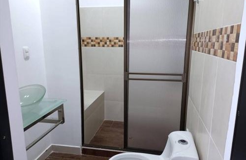 Alcala House | Casa - Eje Cafetero con cancha sintética de micro