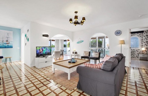 Parque Holandes House | Casa El Cardon: charming villa with private pool.