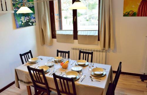 Santa Cruz De La Seros Apartment | Casa El Parral 2 dormitorios a 30 min de Astun y Candanchu