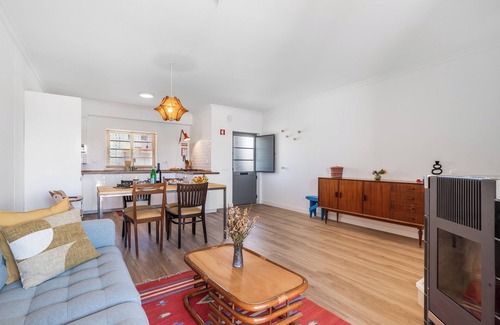 Bemparece House | Casa Ela Navega - apartment in peaceful Rogil