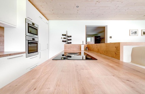 Brand House | Casa Elena