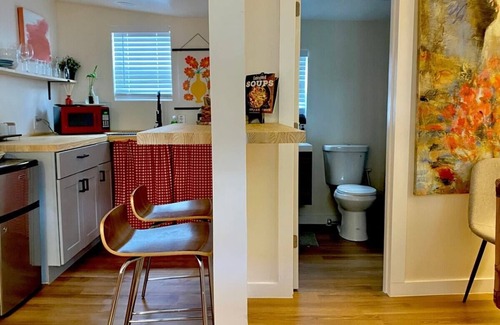 Blackshear-Prospect Hill House | Casa Eleven . Free Parking . Walkable