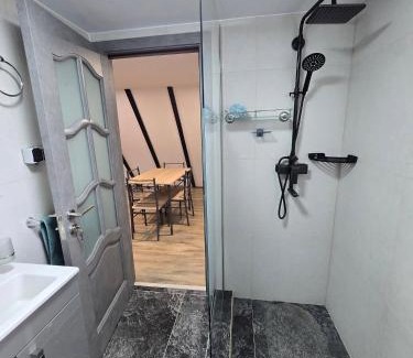 Vilcele House | Casa Elisabeta