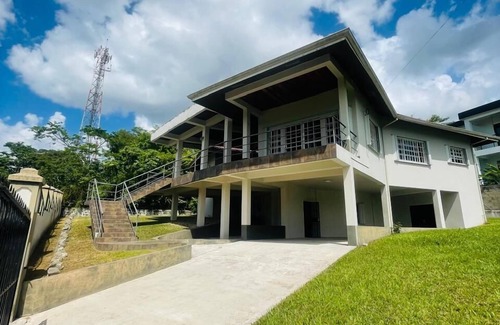 San Ignacio House | Casa Ellysian