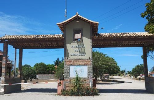Sao Vicente de Paula House | Casa em Arraial do Cabo com Praia da Laguna dentro do Cond Recanto das Orquideas