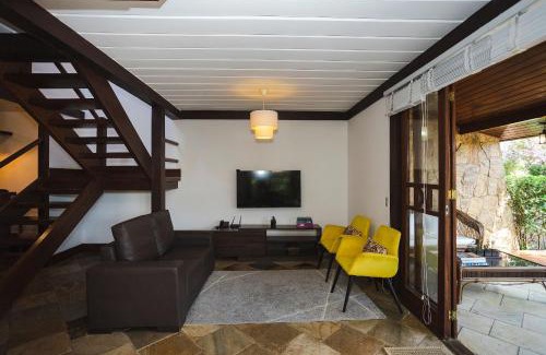 Praia Rasa House | Casa em Búzios com 3 suítes | VF 07