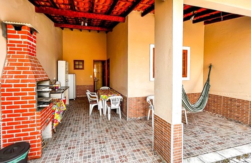 Indaia House | Casa em Bertioga/ Jardim Indaiá