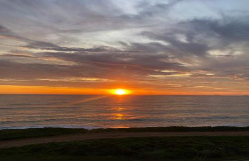 Barra de Sao Joao House | Casa em frente ao mar c lazer em Barra de São João
