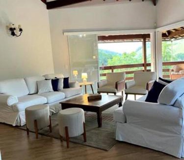 Araras House | Casa em Secretário a 800 metros do centro de Secretário chacaradosolsecretario