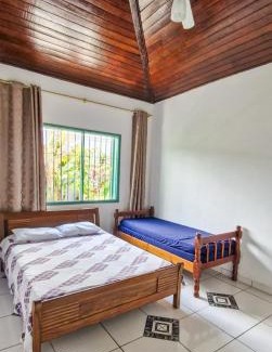 Jardim Samambaia House | Casa em Ubatuba, bairro tranquilo e bem localizado ambiente familiar