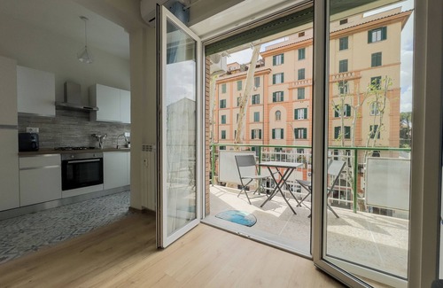 Casal Bertone Apartment | Casa Emma, Casa Emma up to 5 central spot