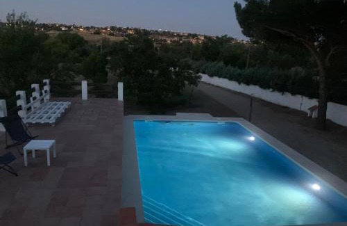 Villaviciosa de Odon House | Casa en Finca, Villa con Piscina Zarzuela