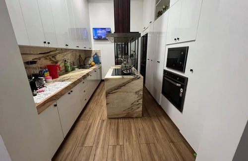 Samborondon Apartment | Casa en Isla Mocoli
