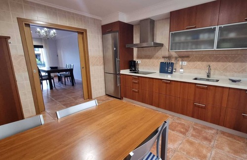 Carril Ski Chalet | Casa en la playa con vistas mar, jardin y terraza