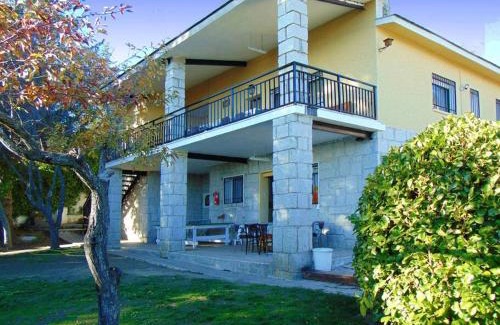 Miraflores de la Sierra House | Casa en la sierra de Madrid para grupos grandes