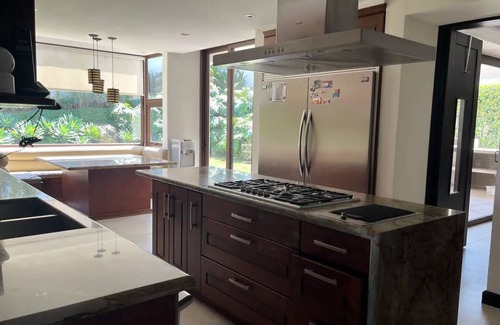 Zona 16 House | Casa en Lomas de San Isidro Arka