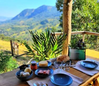 Sao Bento do Sapucai Ski Chalet | Casa encantada da montanha!