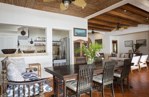 Playa Colorado House | Casa Encantos Beach Front House